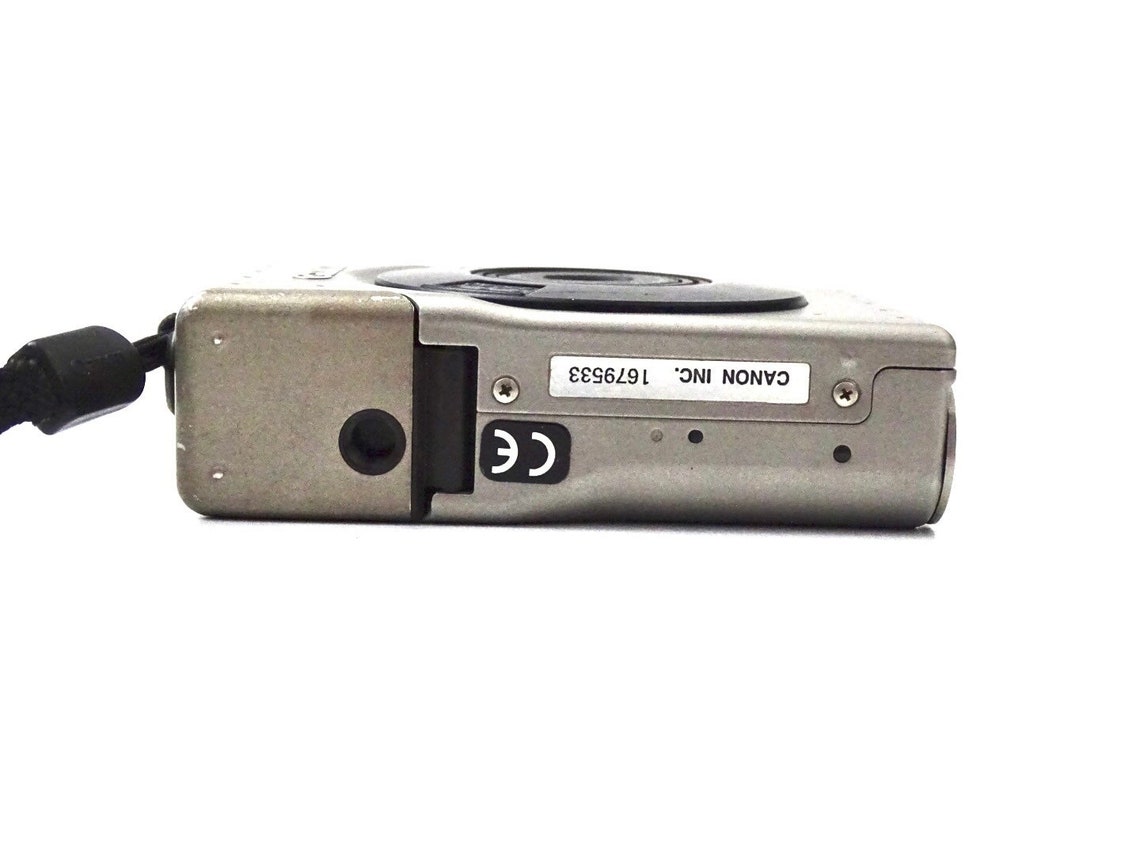 Imagine Produs Aparat Foto Canon IXUS