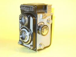 Aparat Foto Yashica 44 A