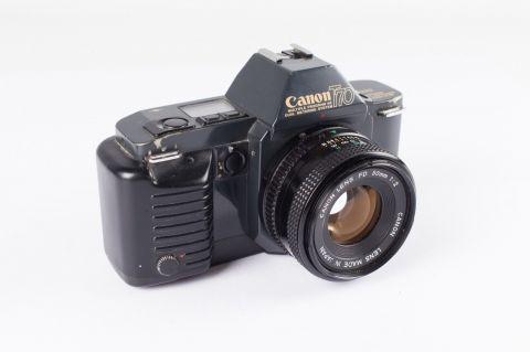Aparat Foto Canon T 70
